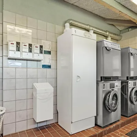 4 Person In Ferienhaus Hampen